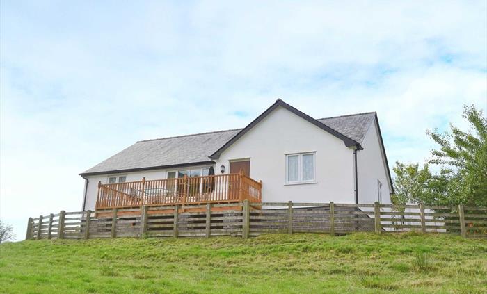 Field view of Swallow Cottage